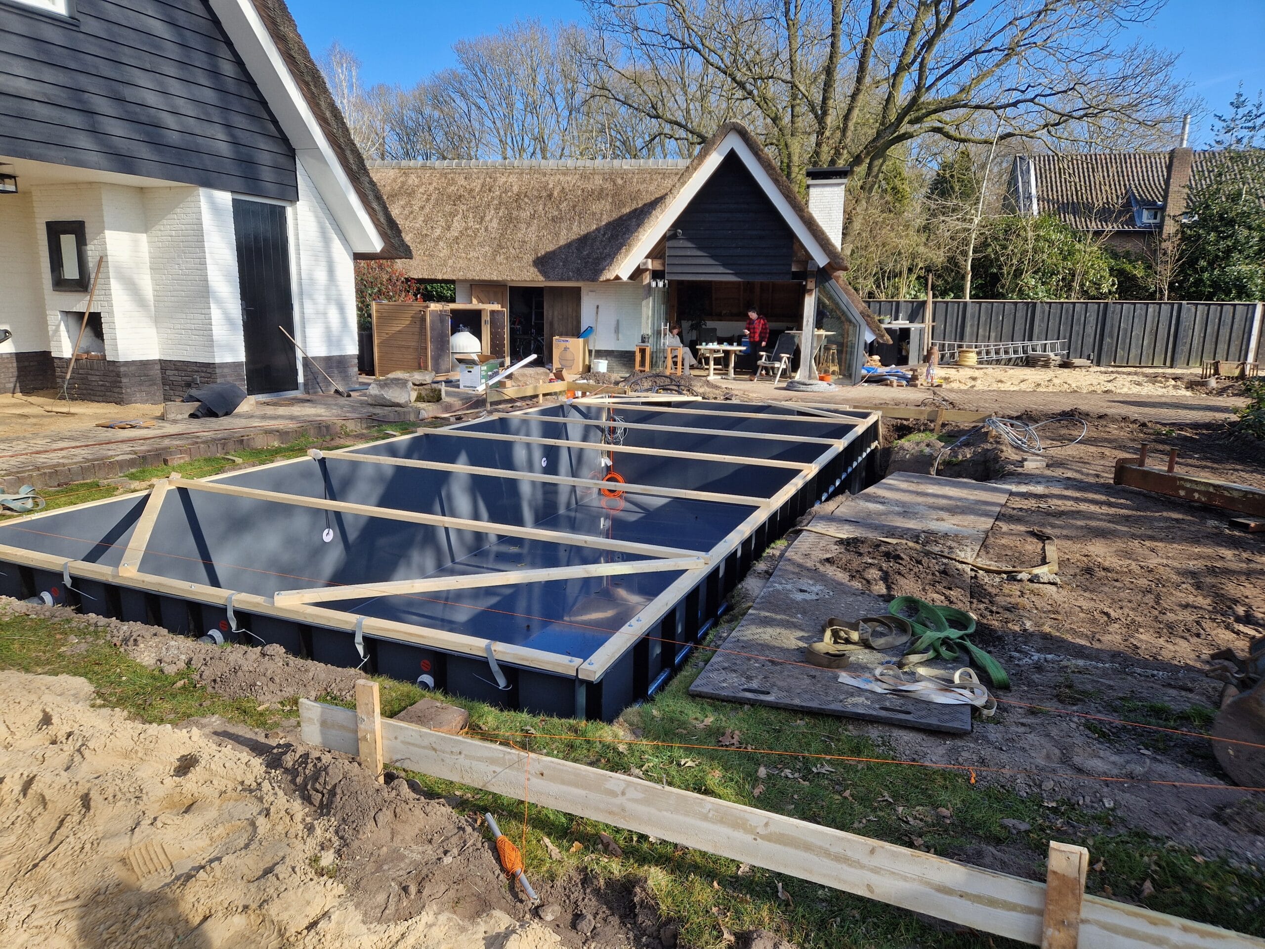 Vossebeld Zwemmen | Drenthe & Hoogeveen Losser