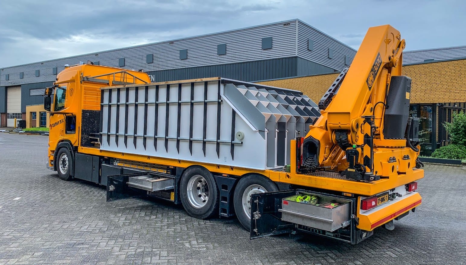 Transport afdekking achter